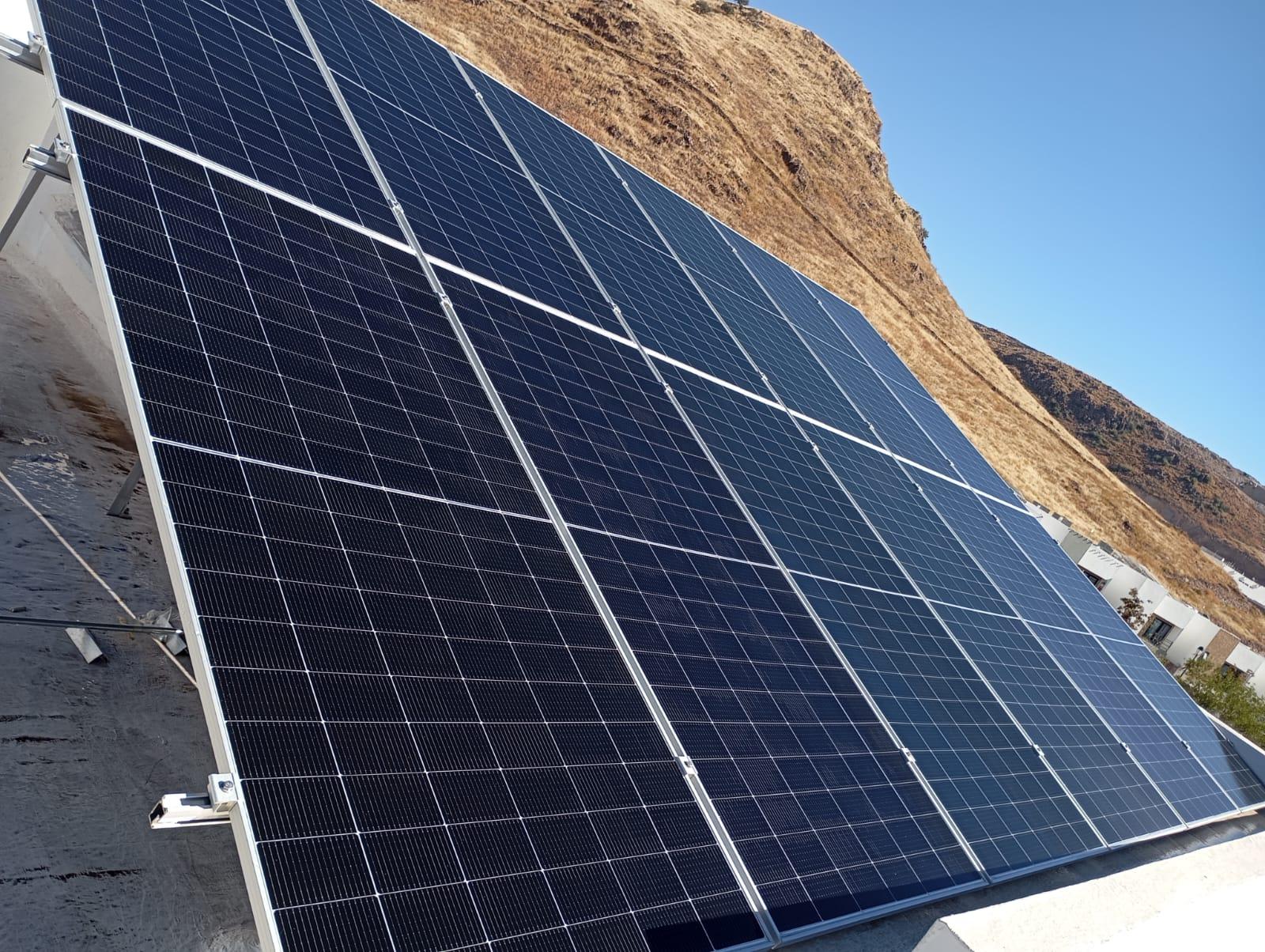 Limpieza de paneles solares fotovoltaicos